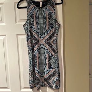 Print a tank top dress with back detail